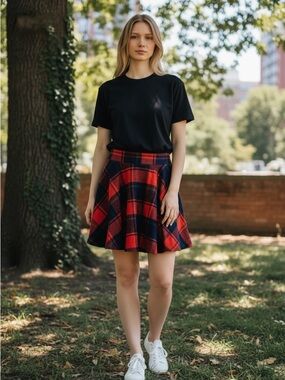 Women’s Plaid Circle Skirt in Orange and Navy M NWOT
